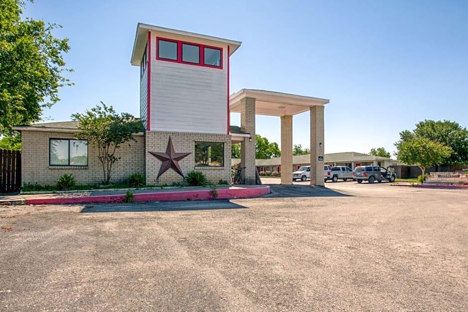Oyo Hotel San Antonio Near At&T Center Zewnętrze zdjęcie