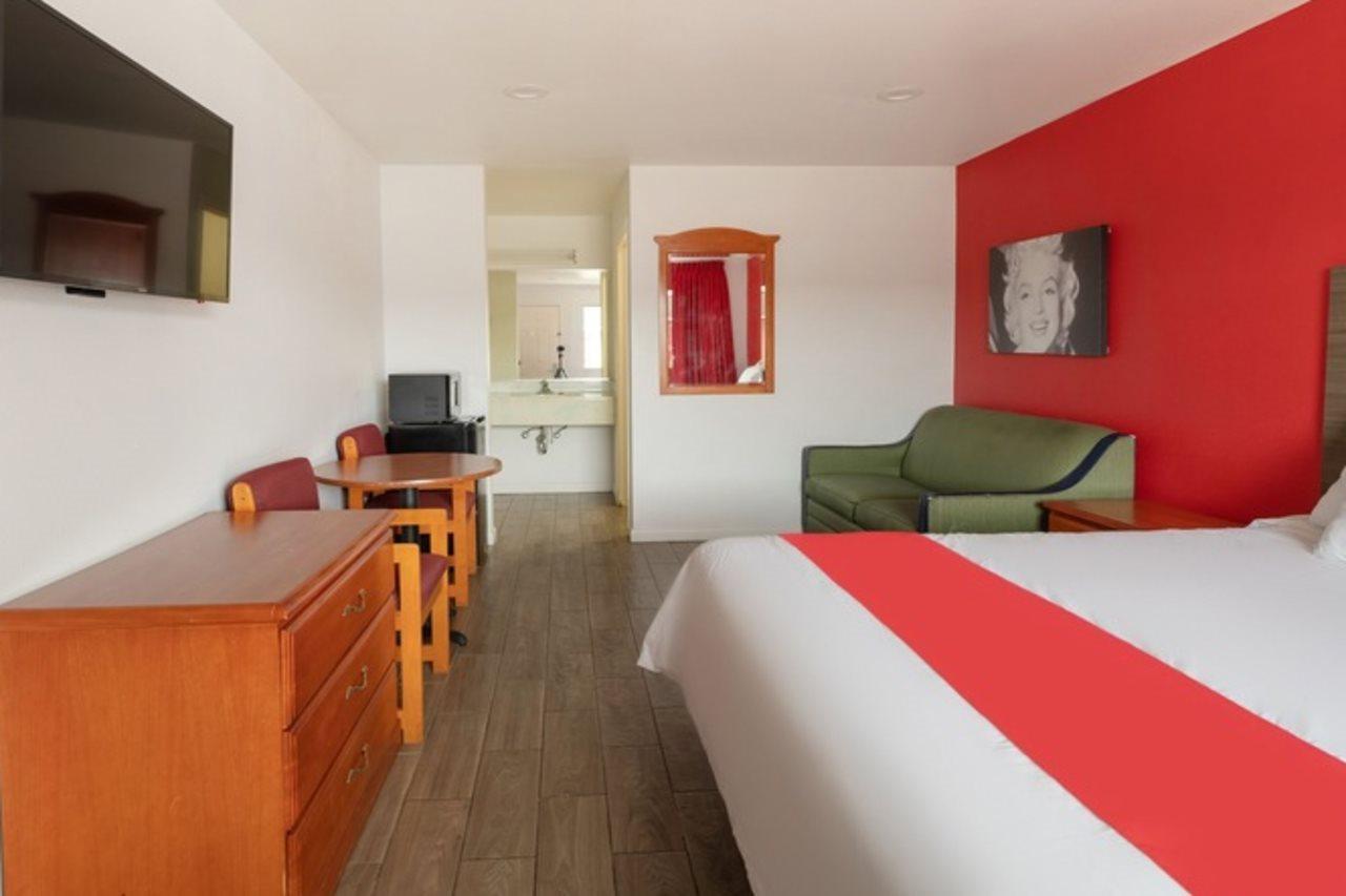 Oyo Hotel San Antonio Near At&T Center Zewnętrze zdjęcie