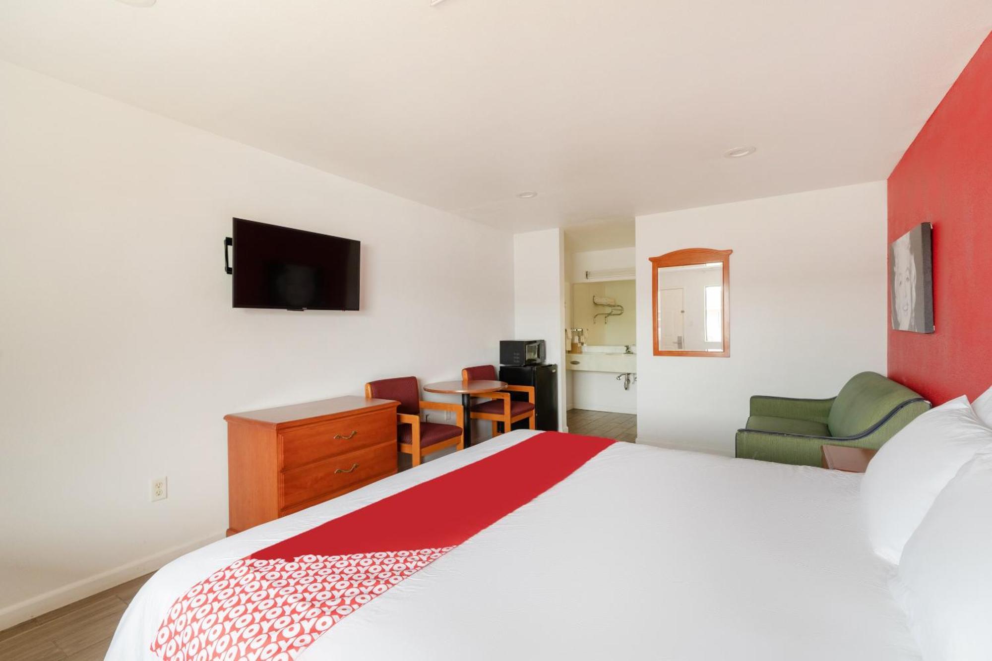 Oyo Hotel San Antonio Near At&T Center Zewnętrze zdjęcie